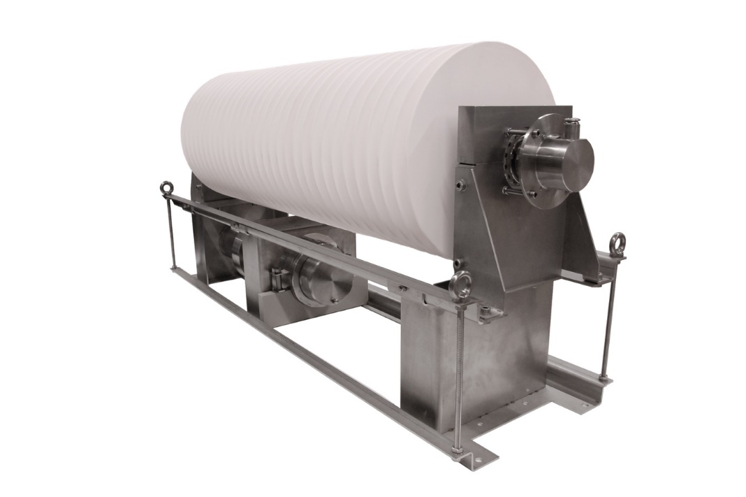 MicroGas™ 30XL unit, consisting of 30 ceramic disks mounted on a rotating hollow shaft.
