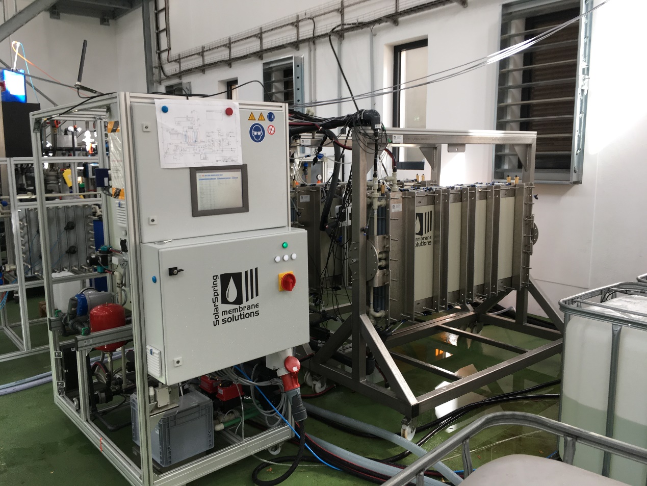 Membrandestillationsanlage am Pilotstandort der DEK in Berlin 